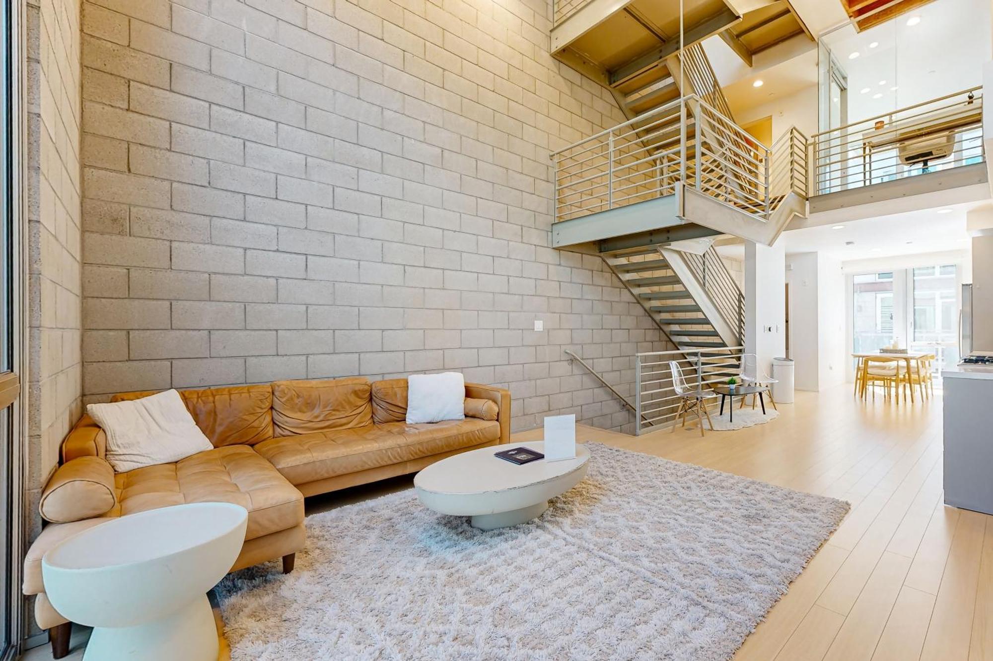 Modern Loft-Style Townhouse In Los Angeles Dış mekan fotoğraf